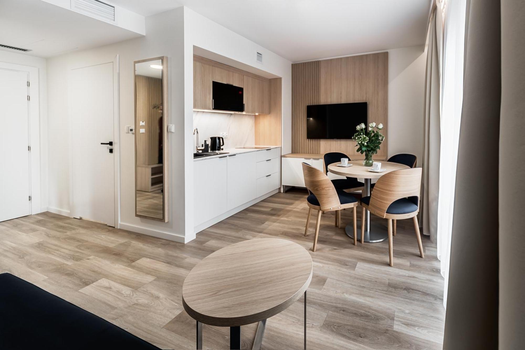 Aurum Aparthotel - Nowe Apartamenty Blisko Plazy - Neue Appartements In Strandnaehe Swinoujscie Ngoại thất bức ảnh
